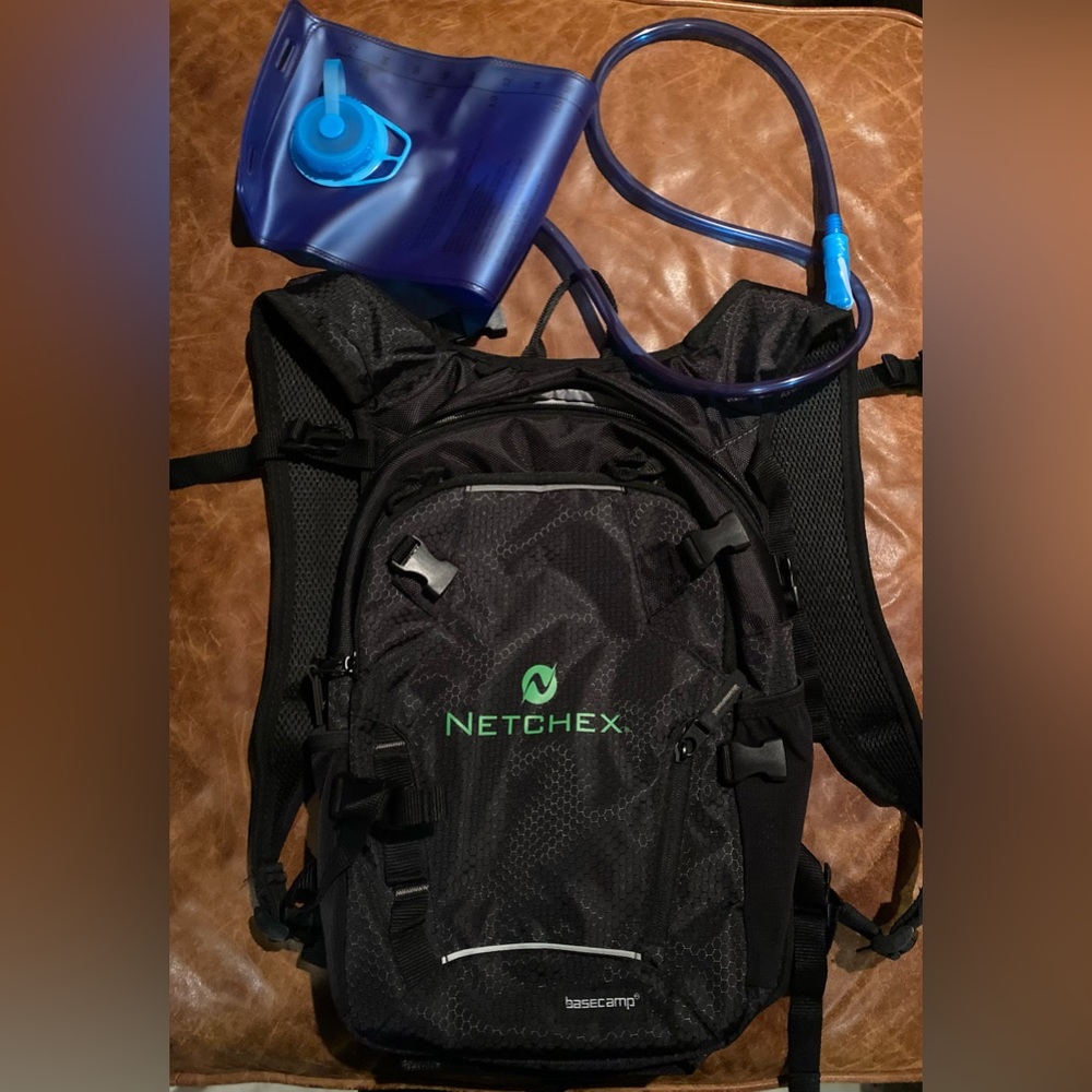 Hydration Backpack - Picture 4 of 6